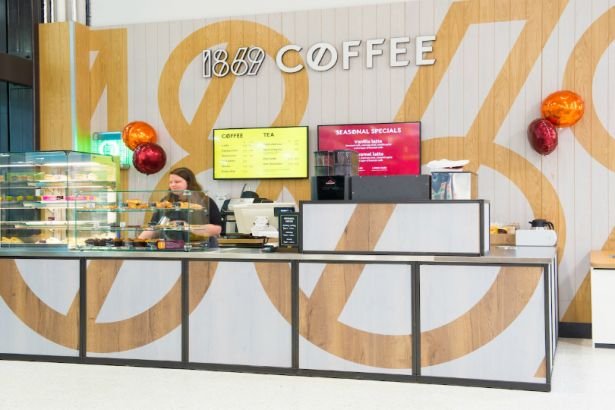Сеть супермаркетов Sainsbury's открыла кофейные бары в своих магазинах