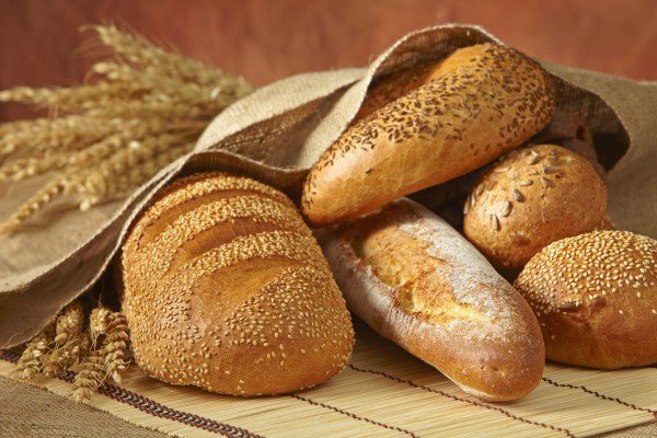 Компания "ОКЕЙ" больше не будет возвращать хлеб производителям