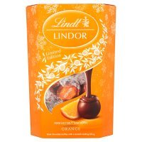 Шоколад и апельсин соединились в неповторимых трюфелях компании Lindt & Spr&#252;ngli