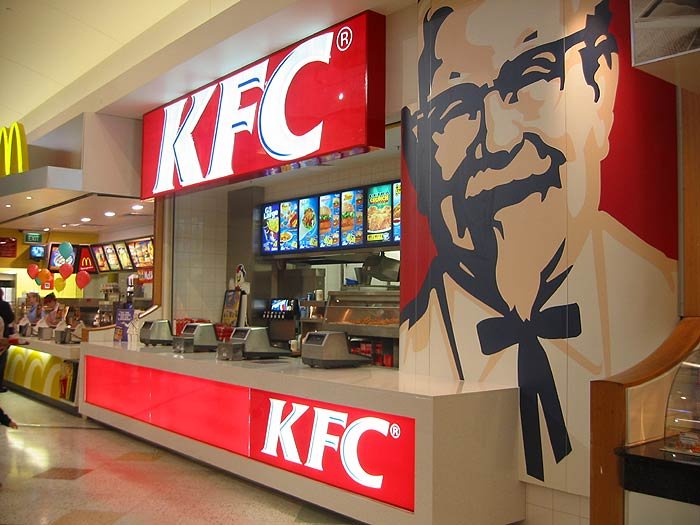Сеть ресторанов KFC планирует извлечь выгоду из кризиса в России
