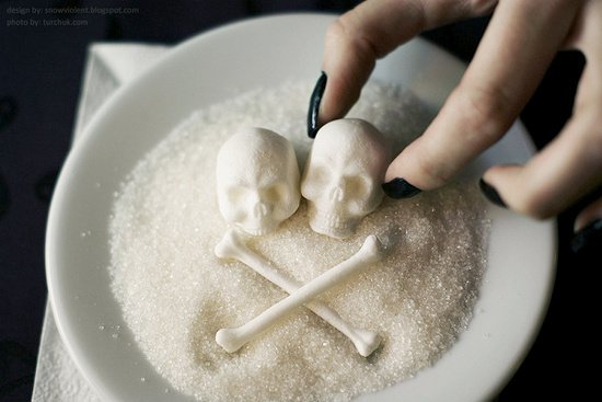 В Британии требуют сократить количество сахара в продуктах и напитках