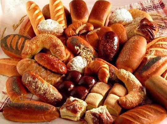В кризис россияне едят меньше хлеба
