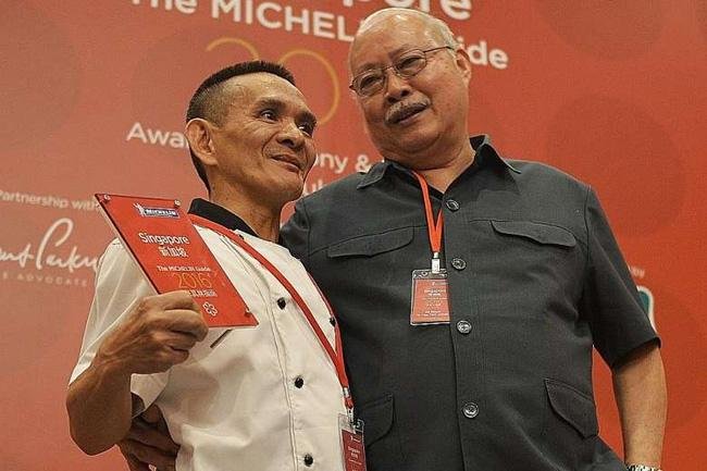 Две закусочные Сингапура получили звезды Michelin