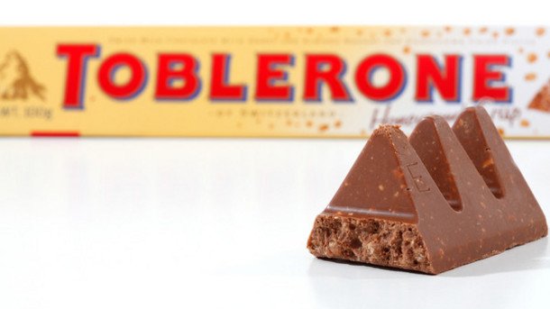 Компания Mondelez International вынуждена снизить вес шоколадных пирамидок Toblerone